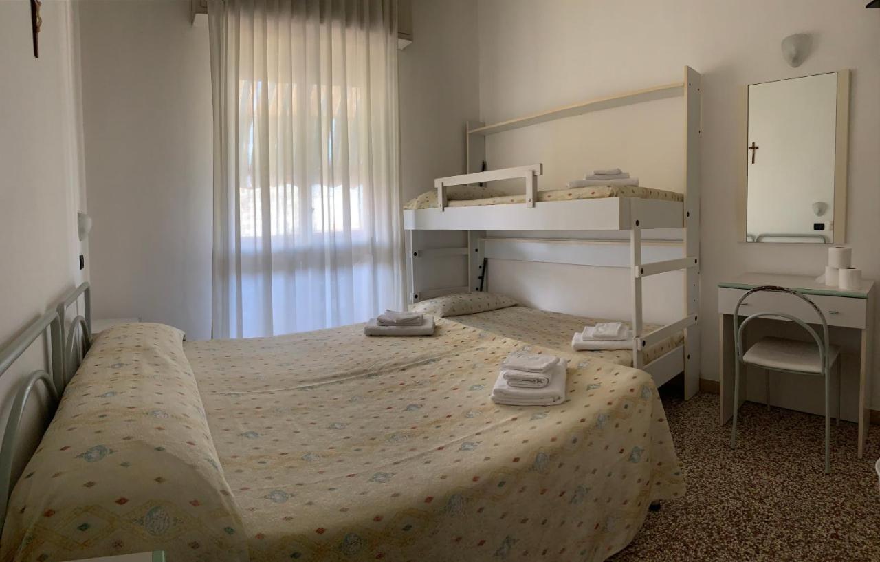 Del Vecchio 3*
